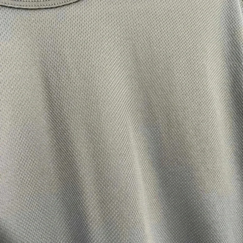 Everlane Breathable Sport Gray Short Sleeve T-shirt mens large - Picture 6 of 6